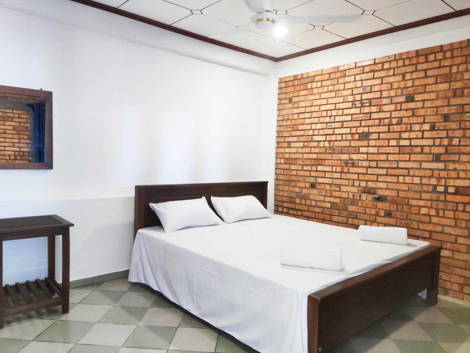 Chandra Holiday Home Dickwella Exterior foto